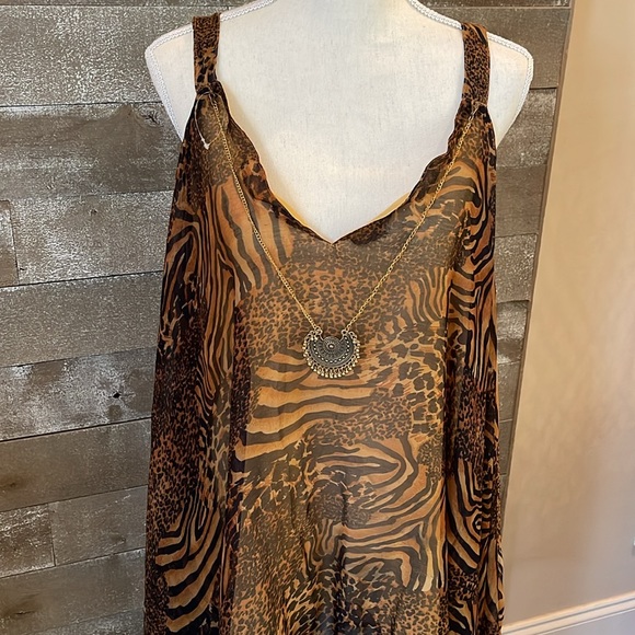 One Size Tunic - Picture 3 of 6